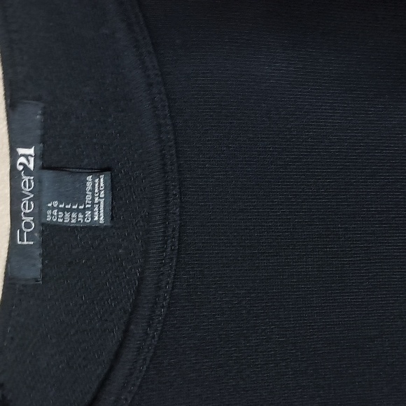 Forever 21 Black Sweater With Lace Long Sleeves - Picture 2 of 6